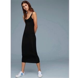 Babaton Black Scoop Neck Midi Dress